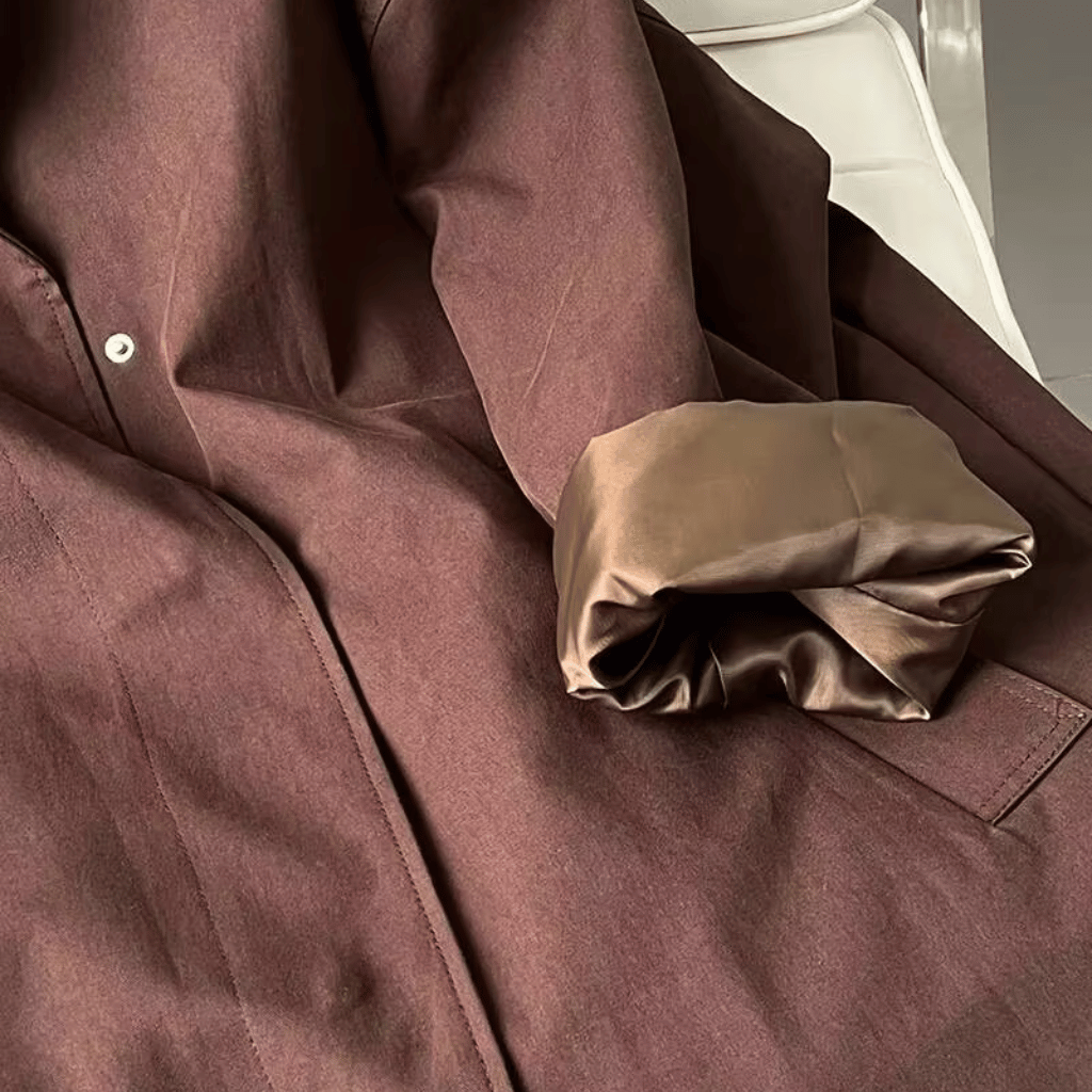 Trench Coat Mulher Oversized com Gola Alta e Lapela Castanho