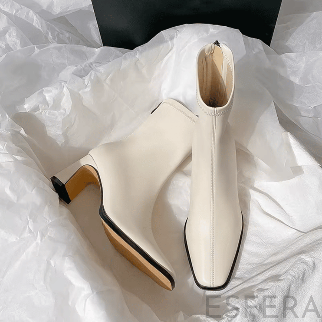 Bota Mulher Cano Curto com Salto Quadrado e Biqueira Quadrada Branco