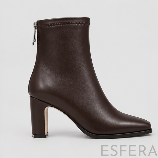 Bota Mulher Cano Curto com Salto Quadrado e Biqueira Quadrada Castanho
