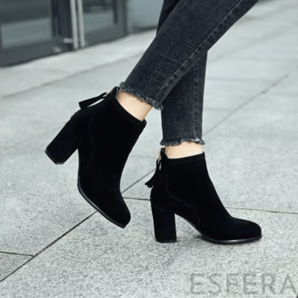 Bota Mulher de Tornozelo com Salto Alto Preto