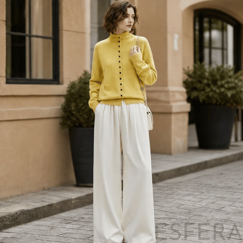 Cardigan Mulher de Lã Merino com Gola Alta Amarelo