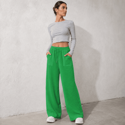 Faustine | Calça Feminina Reta Casual em Sarja com Cintura Elástica e Bolsos Verde