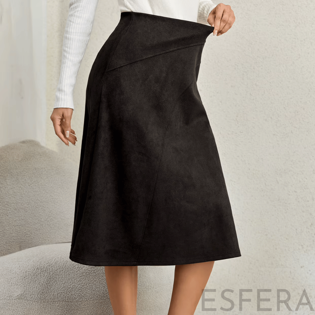 Saia Midi Camurça Mulher Evasê Preto